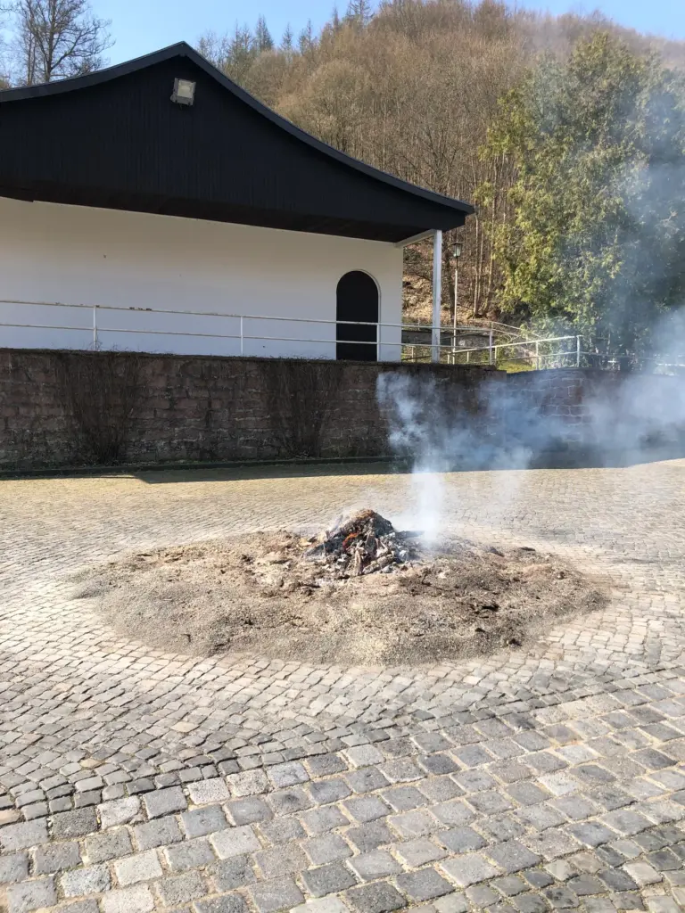 Osterfeuer 2023: Gemeinsam vorbereitet, gemeinsam gefeiert – Aufnahme 15
